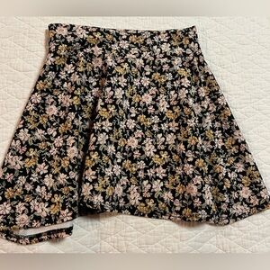 Girls skirt size medium